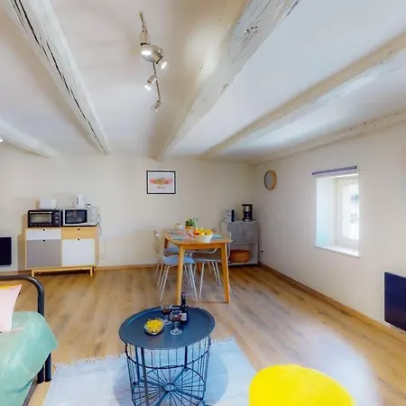 Pop Stan Apartment *