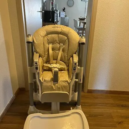 Pop Stan Apartment